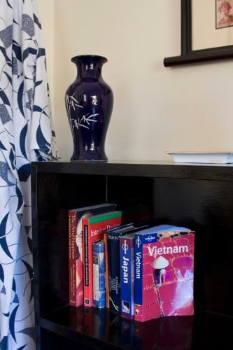 Bed & Breakfast At Eleven - La Petite Maison