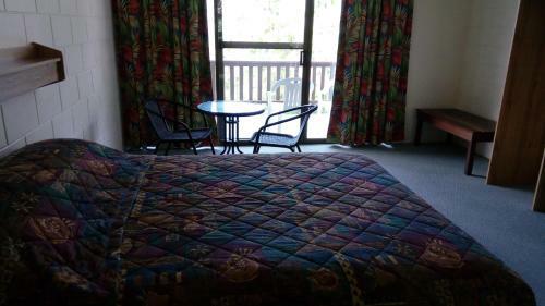 The Islands Inn Motel