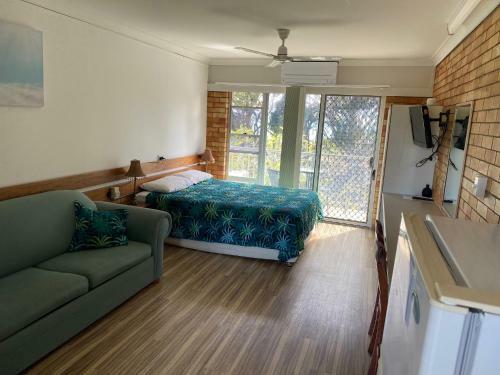 Shelly Beach Motel