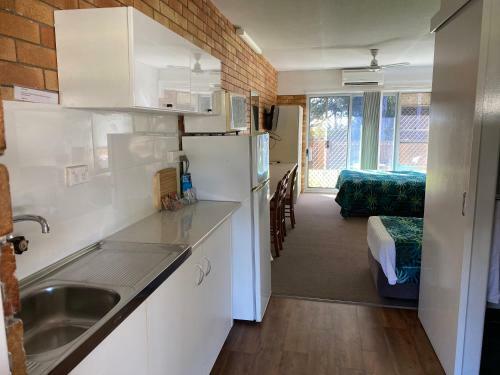 Shelly Beach Motel