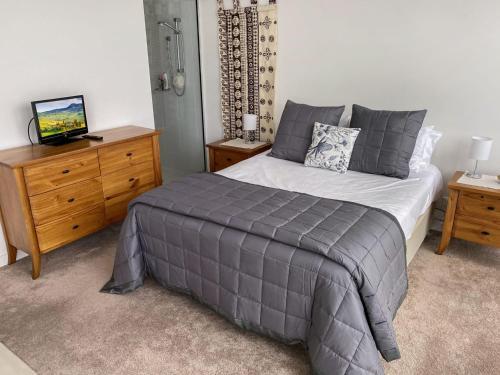 1 Bright Point Apartment 2303