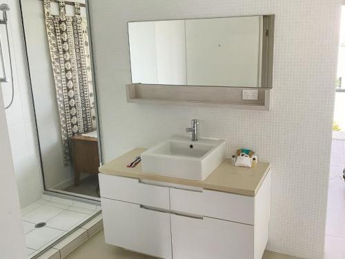 1 Bright Point Apartment 2303