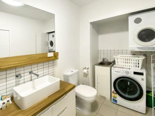 1 Bright Point Apartment 4502
