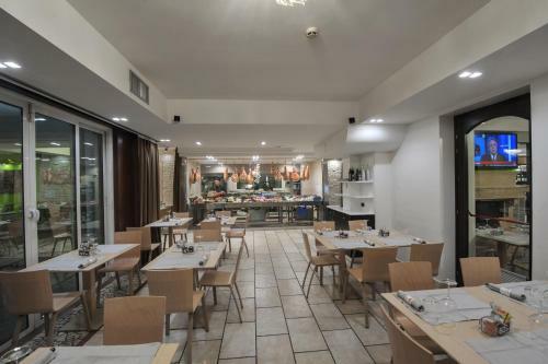 Hotel Ristorante La Trattoria