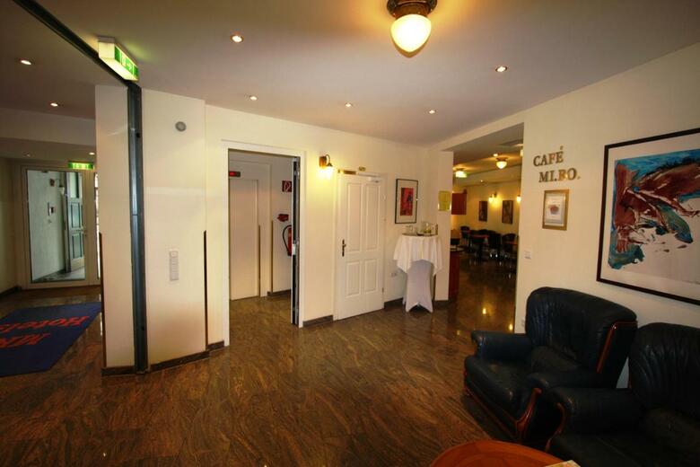 Suite Hotel 900 M Zur Oper