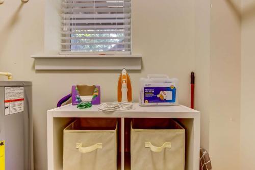 Jbh 115 W 2nd Apt #2