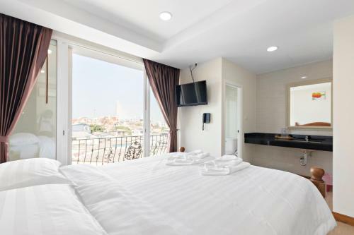 Hostal Royale 8 Ville Guest House