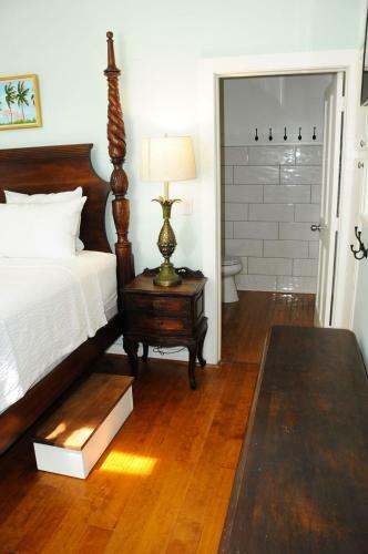 Posada The Porch On Frances Inn - Adults Exclusive
