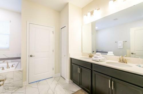 Engaged Your Dream 9bd Pool Home 21 Ppl