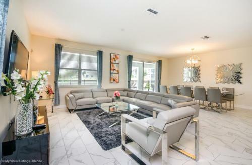 Engaged Your Dream 9bd Pool Home 21 Ppl