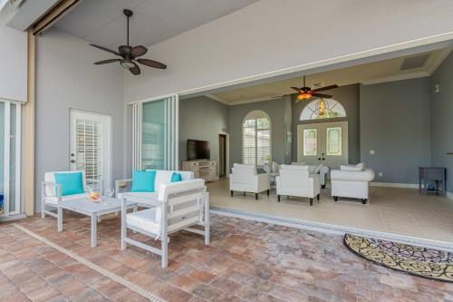Briarwood-1064 Tivoli Dr