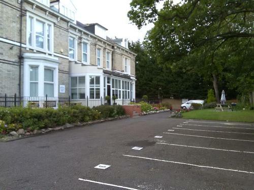 Clifton Hotel & Bar Newcastle