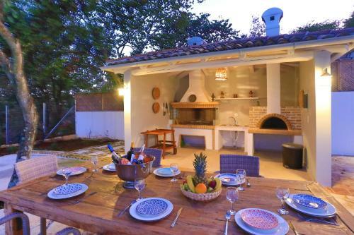 Villa Eleni Exeria