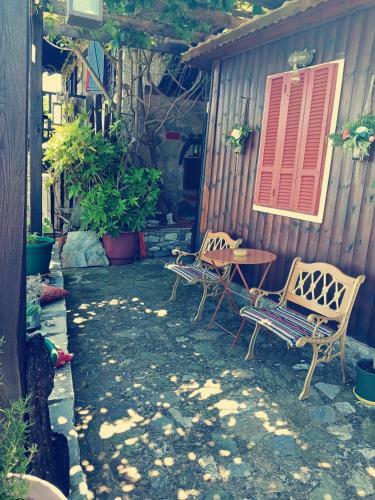 Hostal Traditional Guesthouse Erato