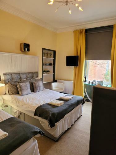 Hostal Frederick Douglass - Rooms In The City