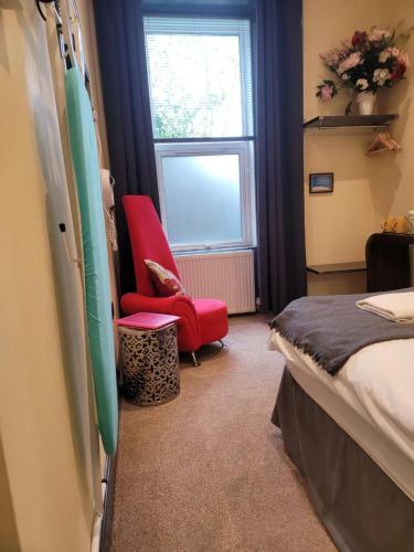 Hostal Frederick Douglass - Rooms In The City