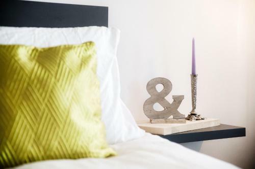 Myhomeincomo - S&o Apartment