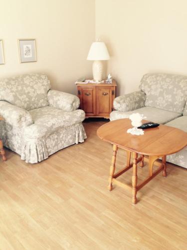 Mackenzie House Tourist Home B&B