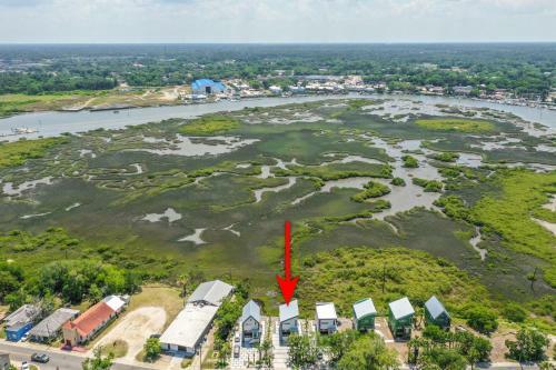 200 Riberia - Downtown Waterfront Luxury Home