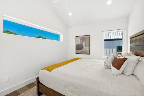 200 Riberia - Downtown Waterfront Luxury Home