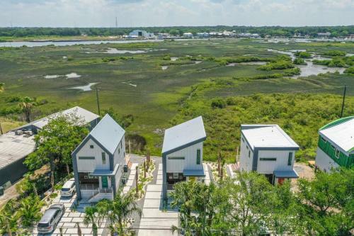 200 Riberia - Downtown Waterfront Luxury Home