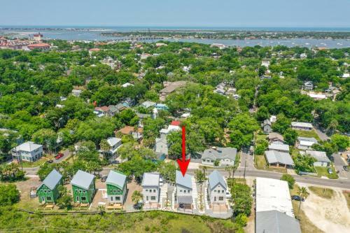 200 Riberia - Downtown Waterfront Luxury Home