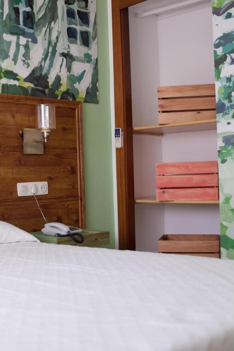 Hotel Sur Utopia