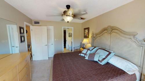 208 Madeira Norte Condo