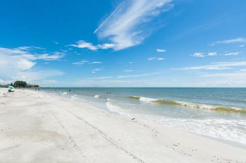 203 Beach Place Condos