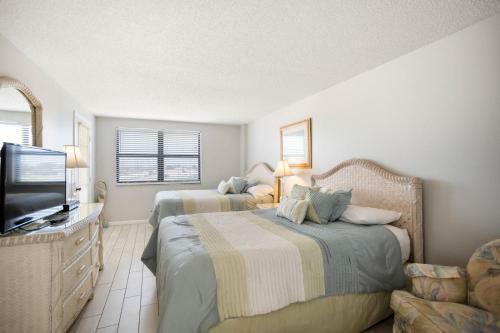 405 Beach Place Condos