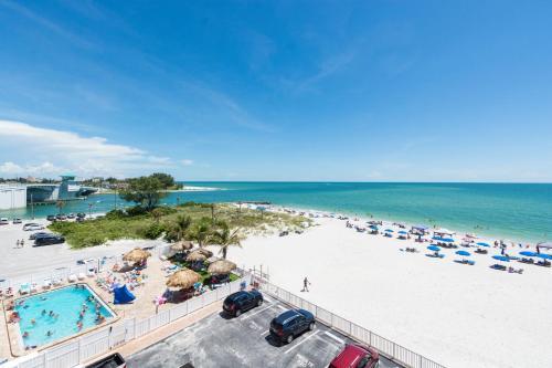 411 Beach Place Condos