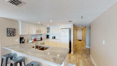 212 Beach Place Condos