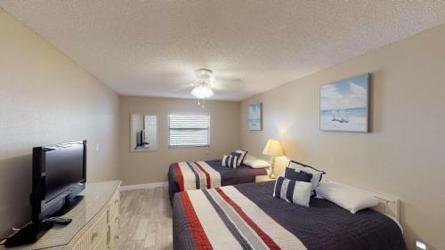 212 Beach Place Condos