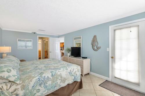 106 Beach Place Condos