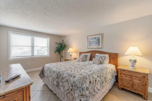 305 Beach Place Condos