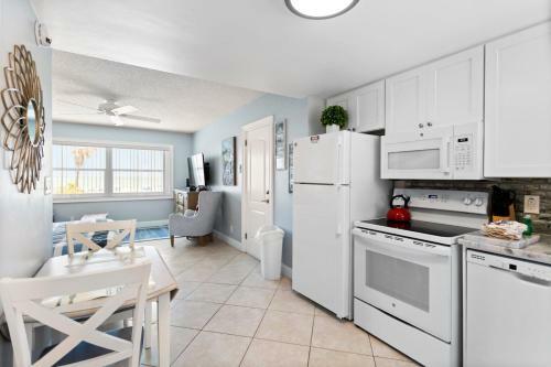 226 Surf Song Resort