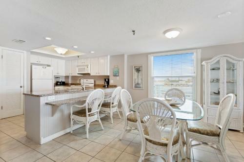 #304 Beach Place Condos