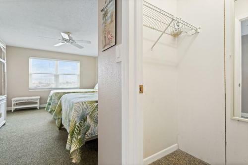#304 Beach Place Condos