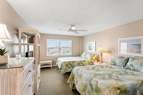 #304 Beach Place Condos