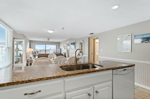 #304 Beach Place Condos