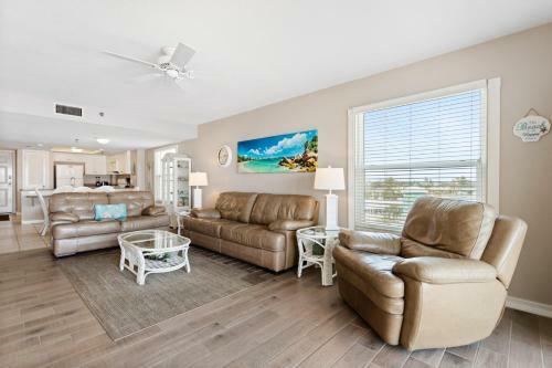 #304 Beach Place Condos