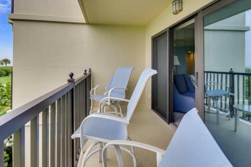 Land's End 202 Building 9 Beachfront Views With Private Balcony