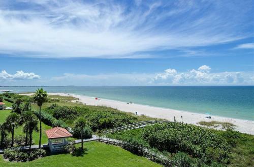 Land's End 202 Building 9 Beachfront Views With Private Balcony