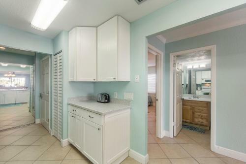 #101 Madeira Norte Condo