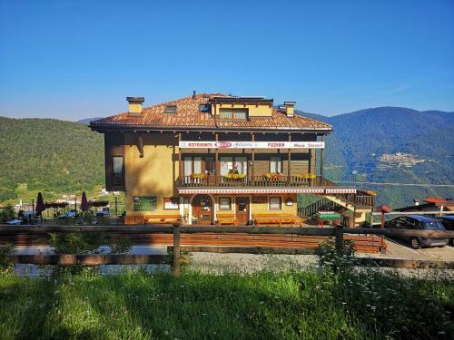Posada Maso Sveseri
