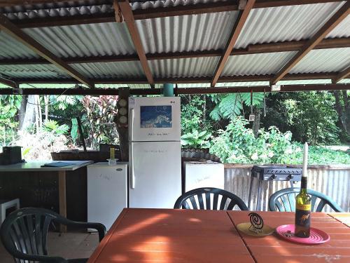 Bed & Breakfast Daintree Valley Haven