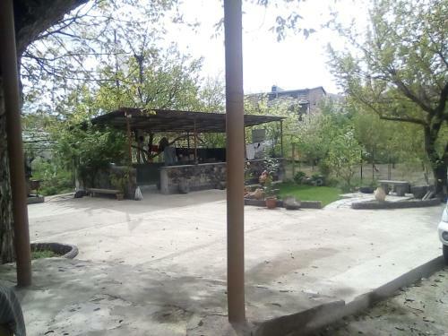 My House In Garni
