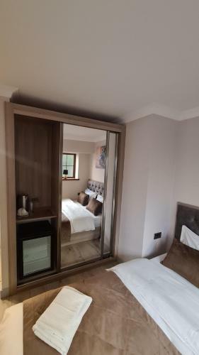 Home Boutique Hostel