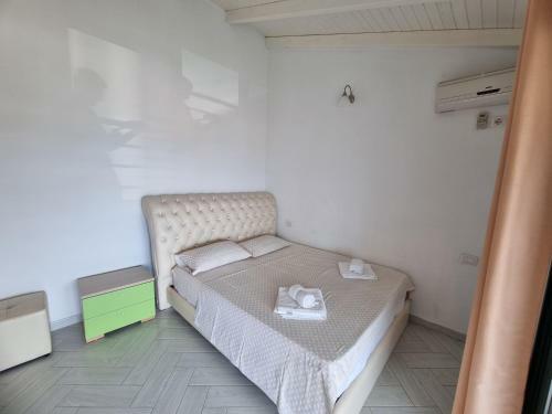 Sea View Apartment Dhermi With Balcony