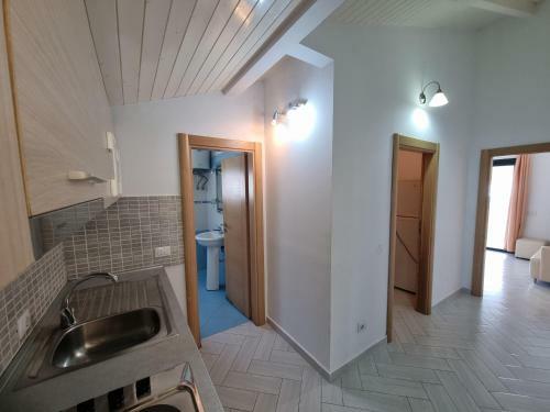 Sea View Apartment Dhermi With Balcony